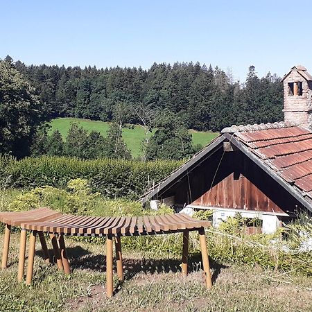 Les Abeilles Panzió Romont Kültér fotó